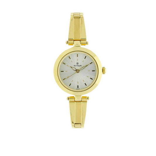 Titan Karishma Champagne Dial Women Watch With Stainless Steel Strap 2574YM01