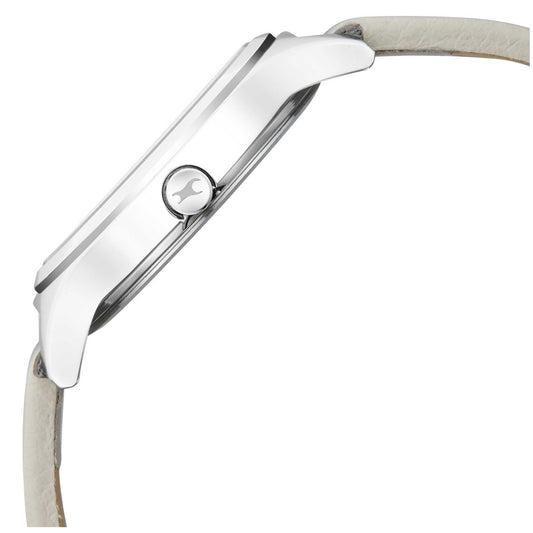 Fastrack Stunners Quartz Analog White Dial Leather Strap Watch for Girls 6152SL06